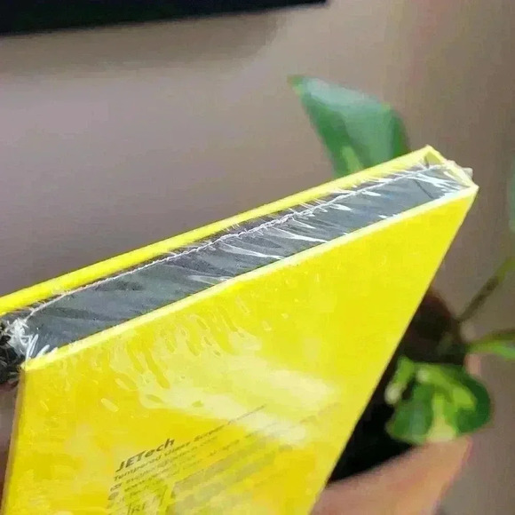 Tempered glass iphone 6.1  screen protectors 3 Pack new sealed - Picture 5 of 6